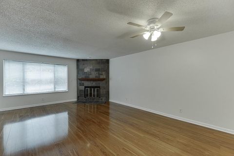 33 FINCH Trail NE Atlanta GA 30308