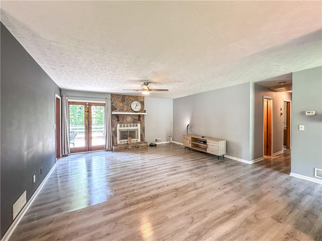 3814 Lamar Way, Snellville, Georgia image 3