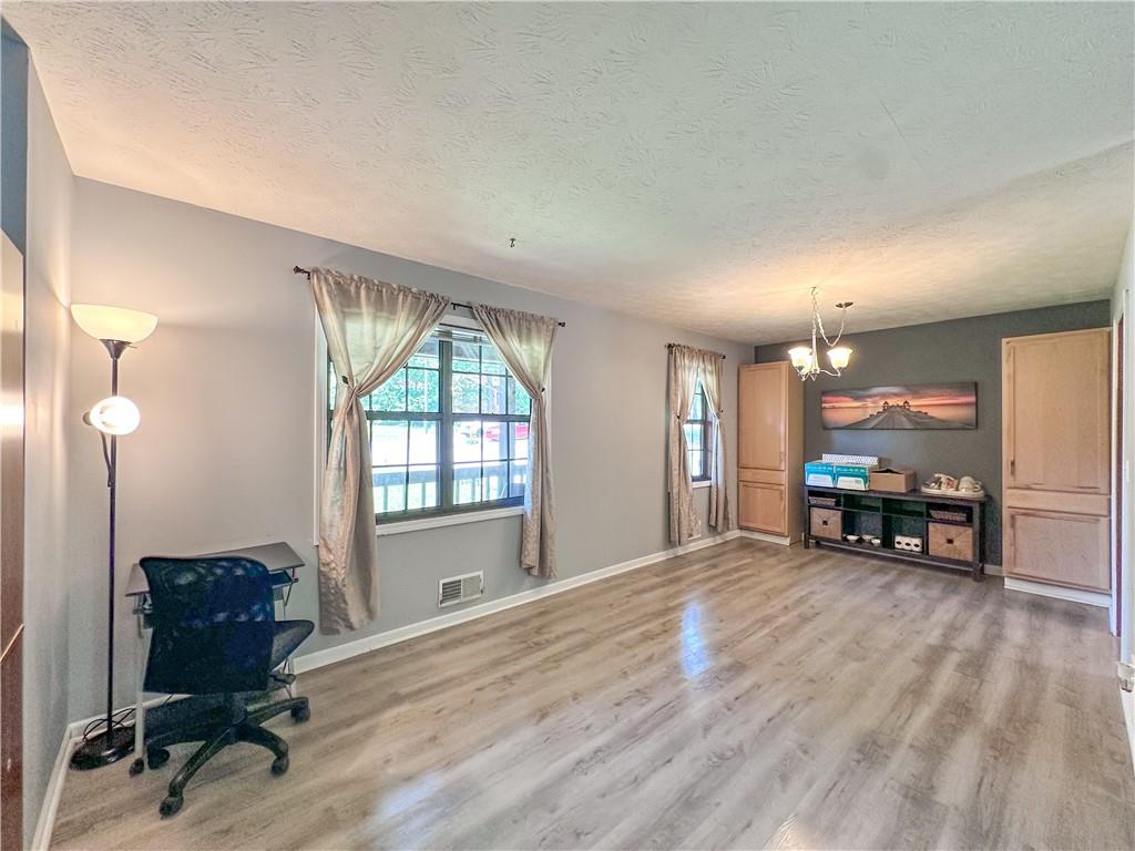 3814 Lamar Way, Snellville, Georgia image 8