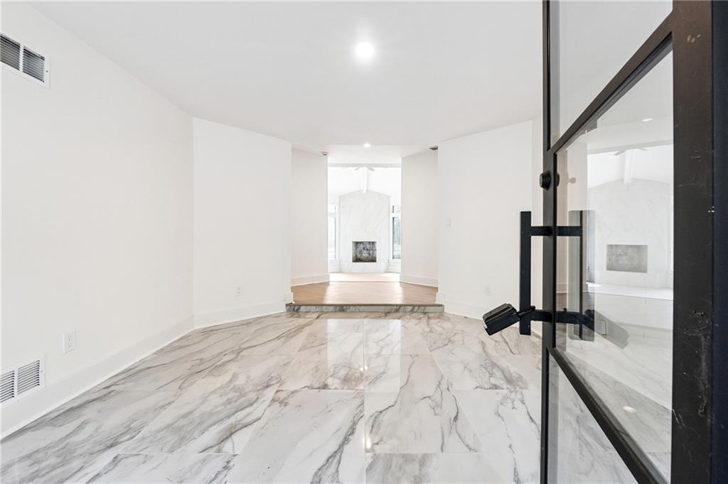 Niskey Lake - Residential