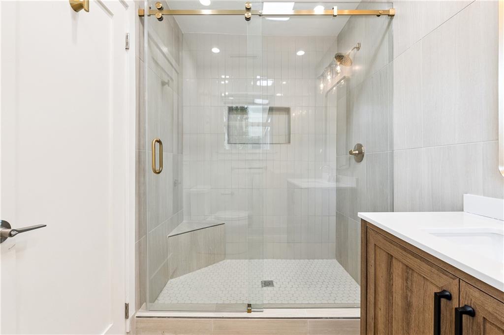 Niskey Lake - Residential