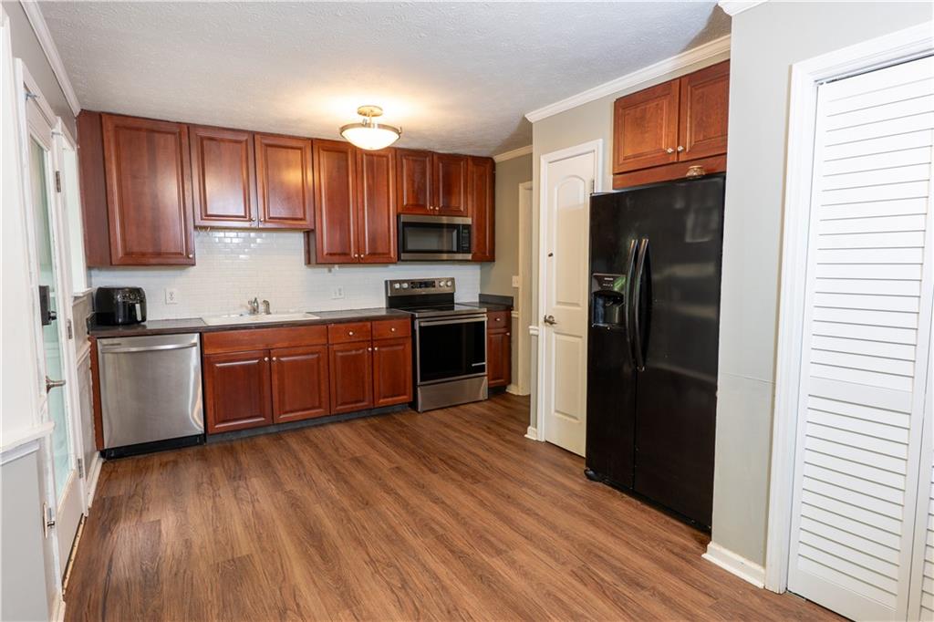 3963 Ferncliff Road, Snellville, Georgia image 11