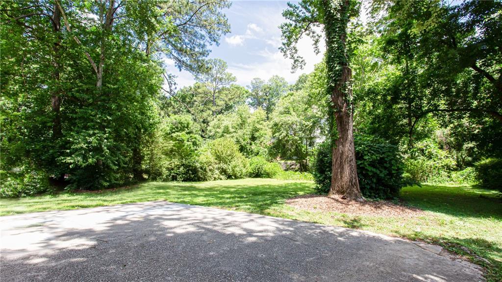 4293 rickenbacker way