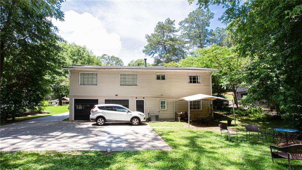 4293 rickenbacker way