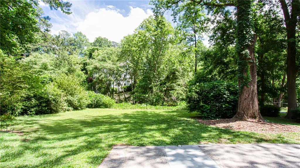4293 rickenbacker way