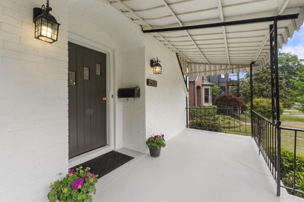 2512 Alston Drive SE
