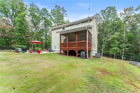 A home in Dawsonville