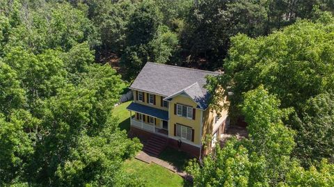 A home in Lilburn