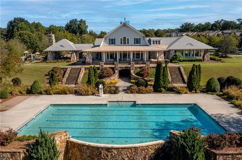 A home in Flowery Branch