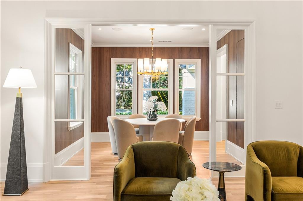 1323 N Highland Avenue NE