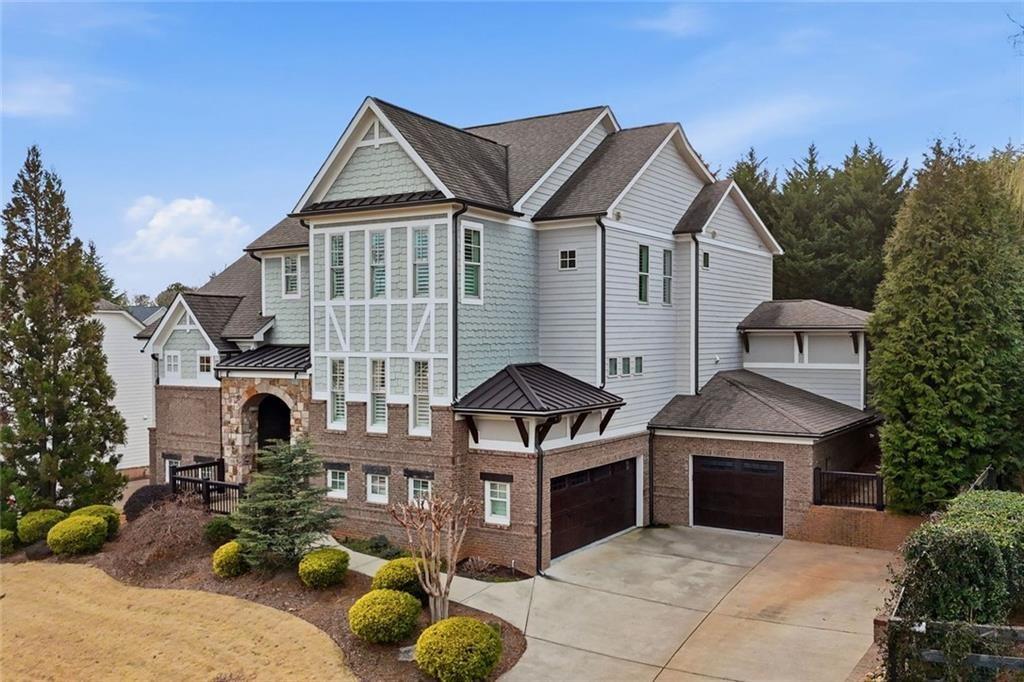 602 Trotter Way