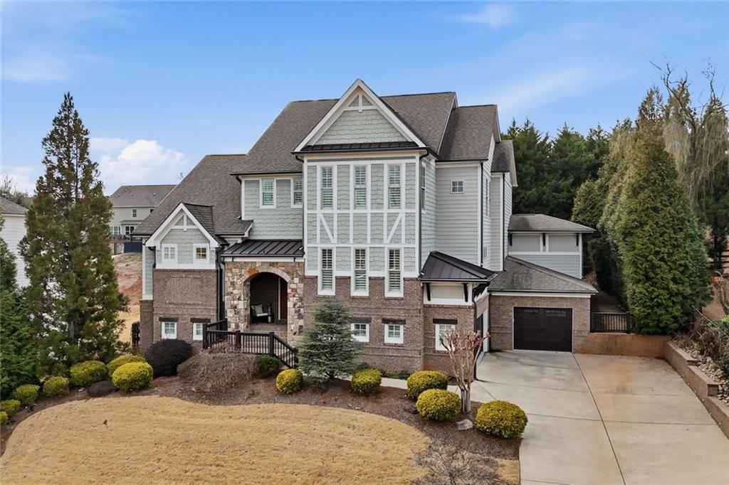 602 Trotter Way