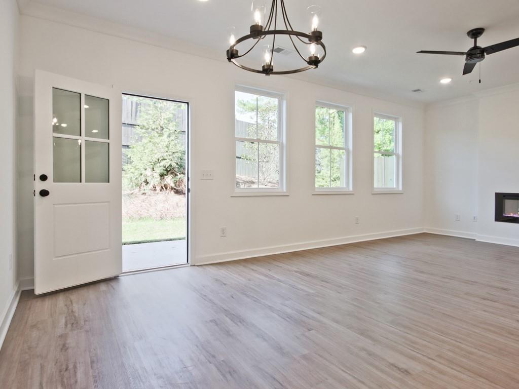 4655 Larkfield Way, Powder Springs, Georgia image 11