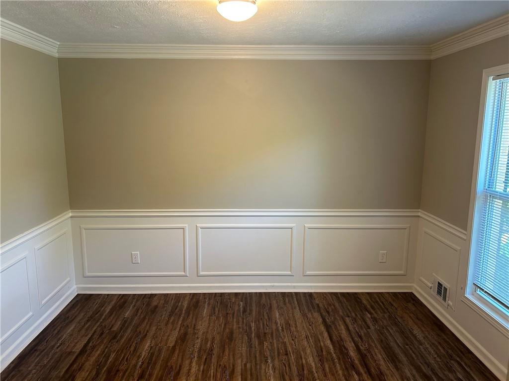 1093 Hasty Court, Lilburn, Georgia image 4