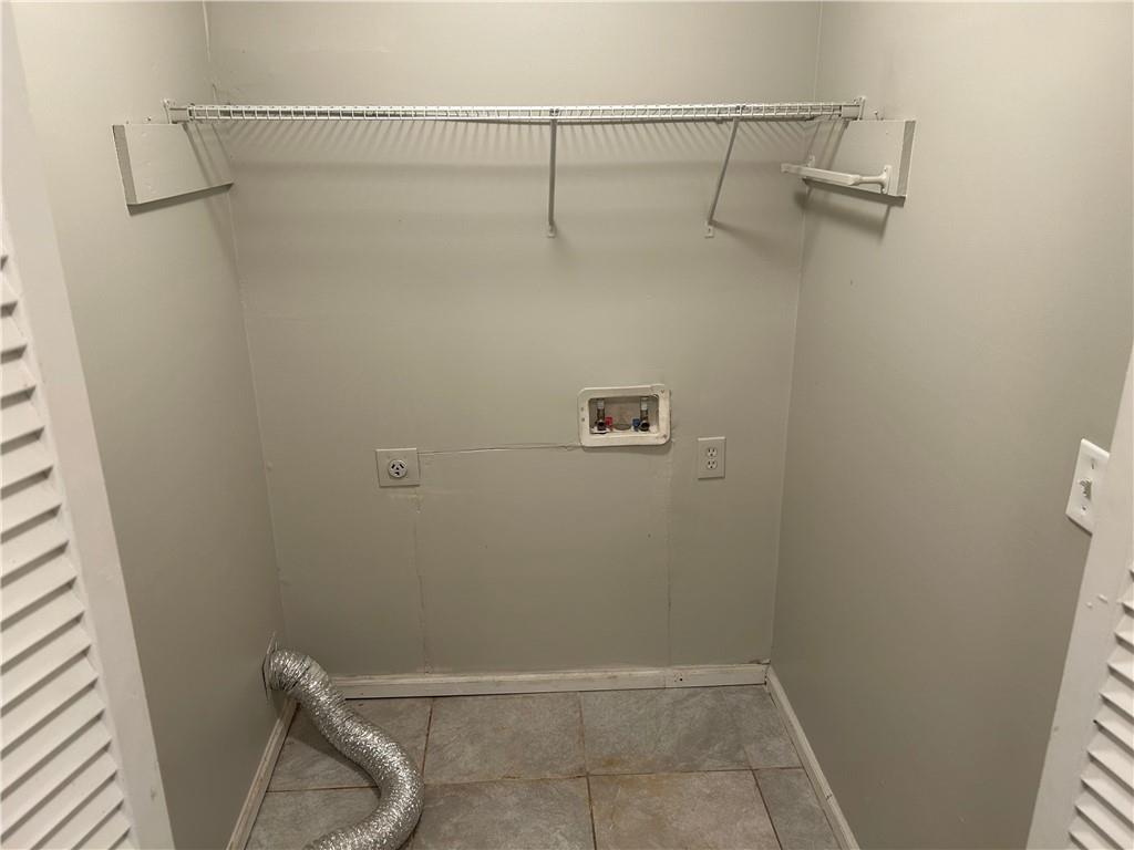 1093 Hasty Court, Lilburn, Georgia image 5