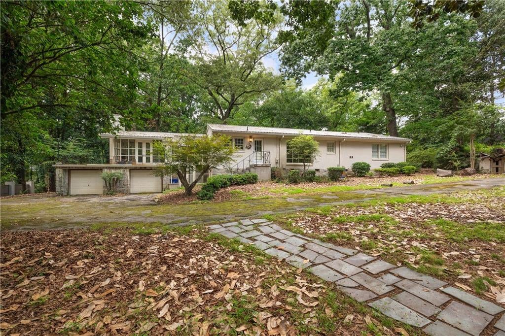 4715 Ridgeview Road