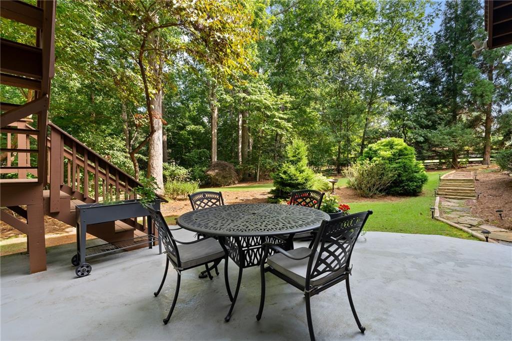 3920 Thorntree Court