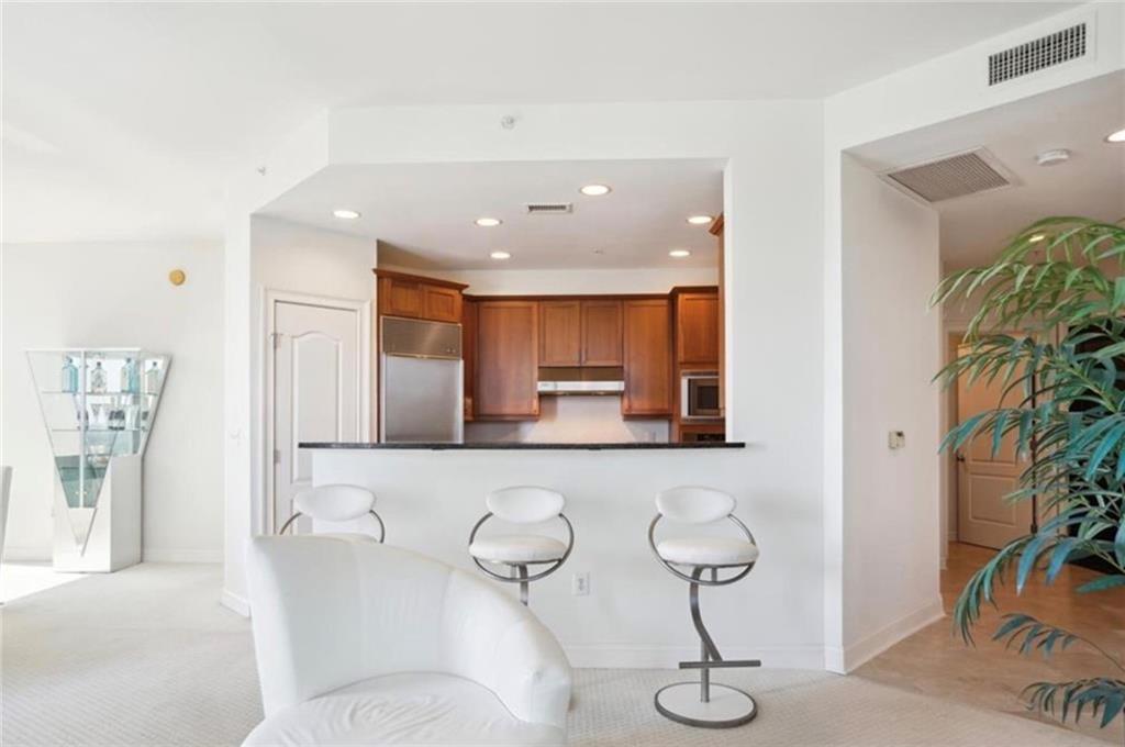 2828 PEACHTREE - Residential