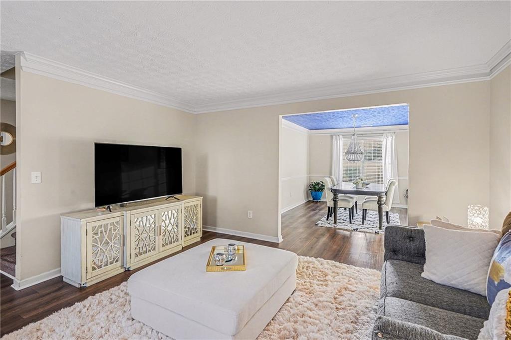 12203 Crestwood Court