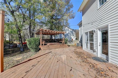 A home in Dacula