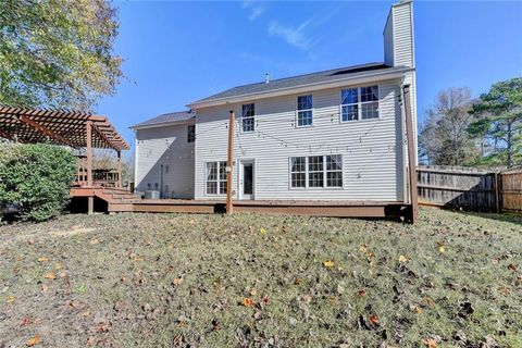 A home in Dacula