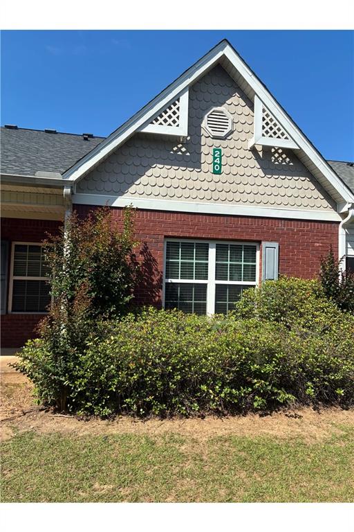 240 Valley Hill Road SW