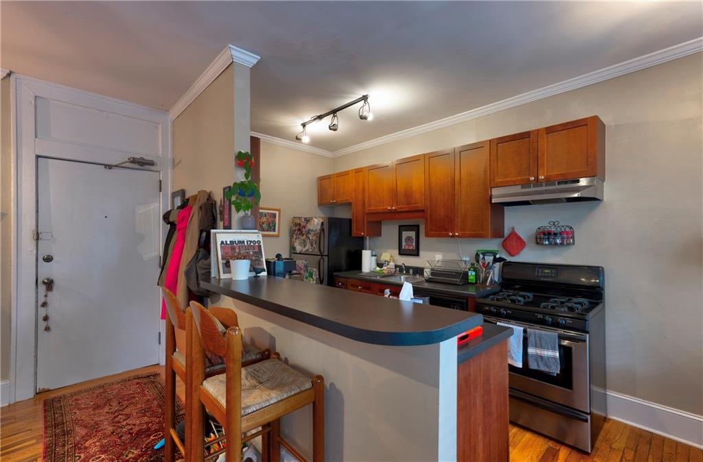 741 Frederica Street NE 8