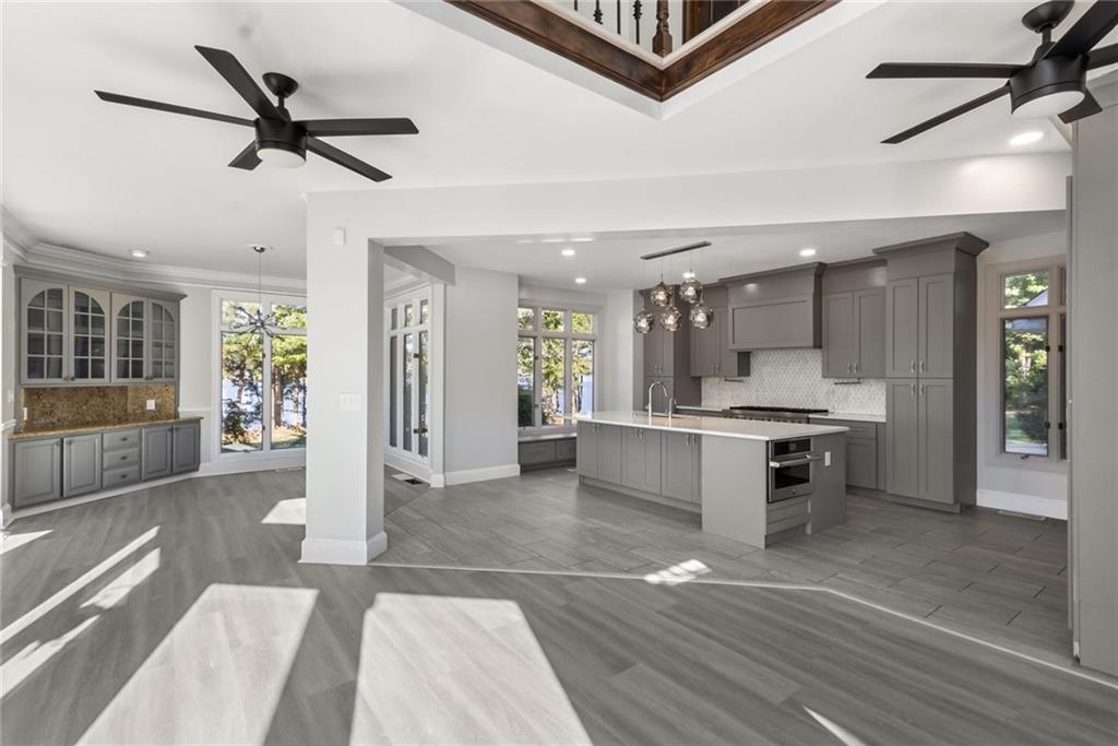 2910 Emerald Drive