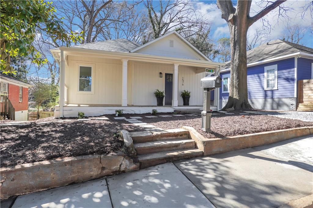 1576 Elixir Avenue SW