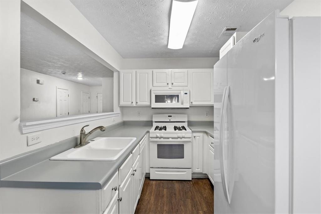 THE WAVERLY - Residential