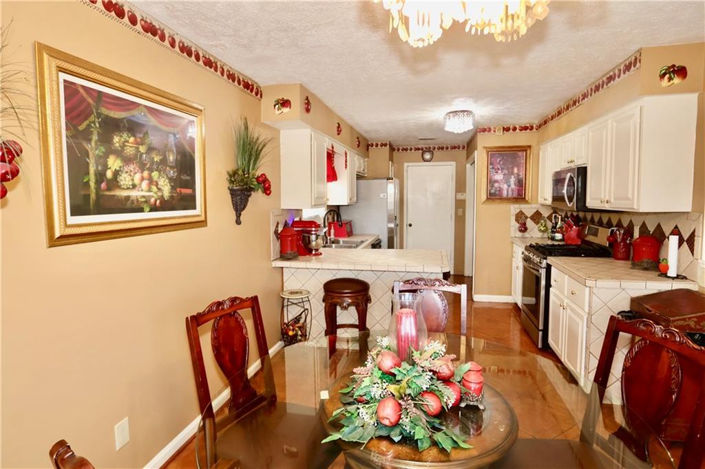 9502 Whaleys Lake Trace