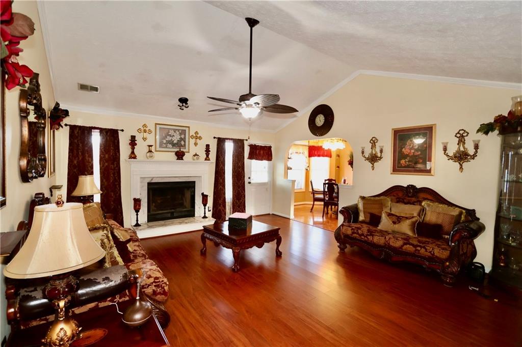 9502 Whaleys Lake Trace