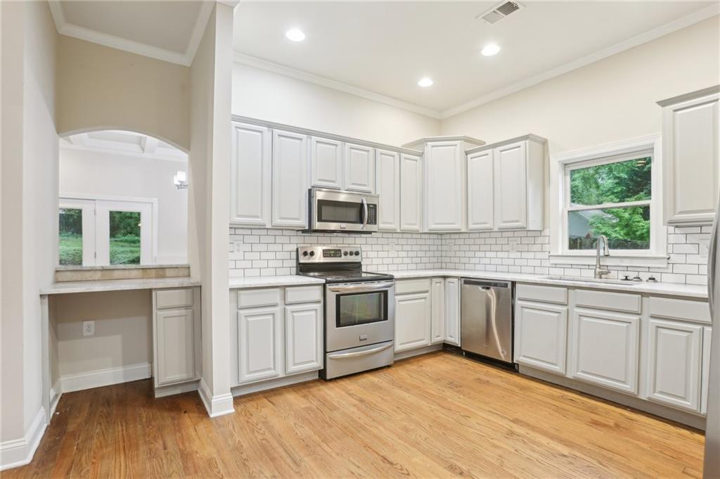 274 Rockyford Road NE