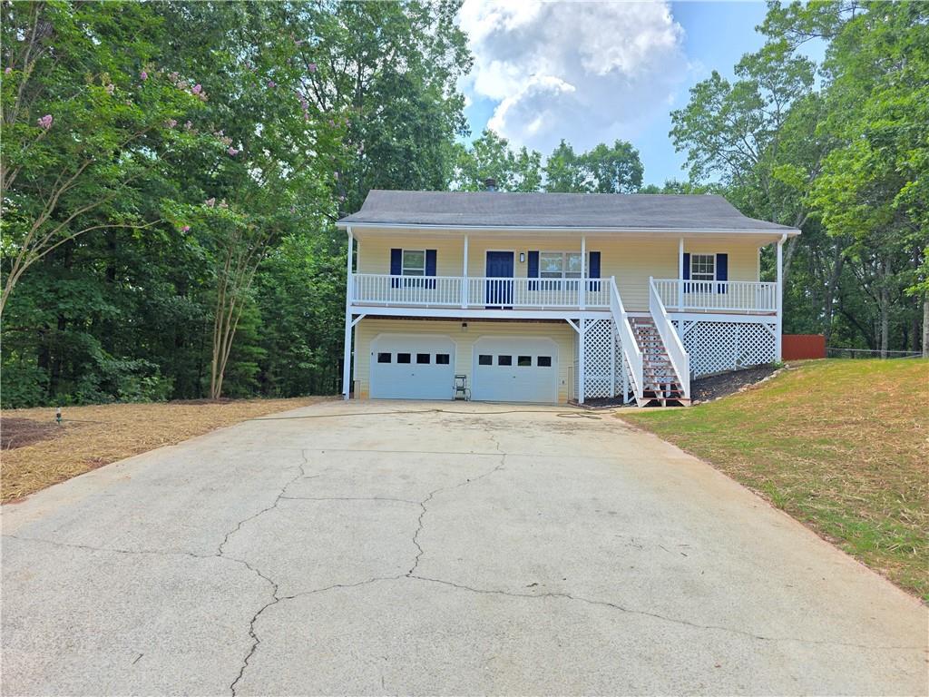 Ready to find your perfect rental? For a limited time - just two weeks! - we're offering $100 off your first month's rent. Charming Raised Ranch in Dallas, GA Welcome home to this lovely 3-bedroom, 2-bath raised ranch in a quiet Dallas, GA neighborhood! Step inside and discover the beautiful laminate flooring that flows throughout, complemented by a cozy fireplace with decorative stone-perfect for relaxing evenings. The home features a large master bedroom offering plenty of space and comfort. Outside, you'll find a spacious driveway leading to a 2-car garage, providing ample parking and storage. The large backyard is ideal for outdoor activities and includes a privacy fence, ensuring your peace and seclusion. This home boasts an excellent location, just a short drive from Rome, GA, where you can enjoy attractions like Berry College, local museums, and scenic trails for outdoor fun. It's also conveniently close to local schools and less than 20 minutes from Villa Rica, GA, offering even more family-friendly activities and amenities. DON'T MISS OUT ON THESE BIG SAVINGS!
HOUSING VOUCHERS ARE WELCOME!