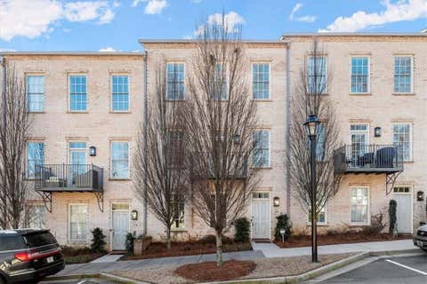 Homes For Rent - 160 Clover Court<br/> Roswell, GA 30075