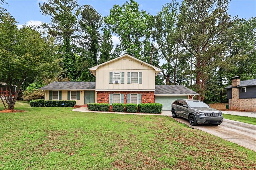 3932 Pinehurst Valley Drive