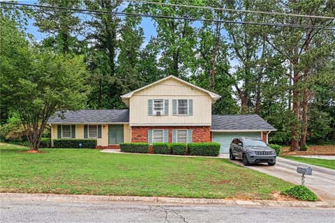 Homes For Sale - 3932 Pinehurst Valley Drive<br/> Dekalb County, Decatur, GA 30034
