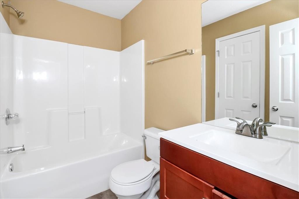 4678 Ravenwood Loop, Union City, Georgia image 6