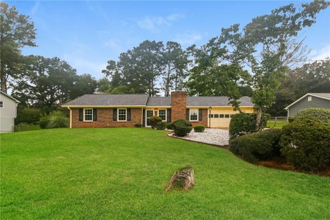 Homes For Sale - 3413 Creekwood Drive<br/> Conyers, GA 30094