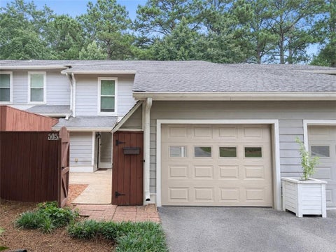 Condo For Sale - 5058 Meadow Lane<br/> Marietta, GA 30068