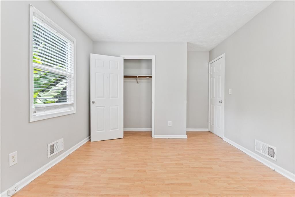 1563 Greenwood Drive