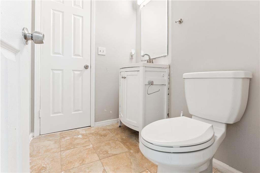 1563 Greenwood Drive