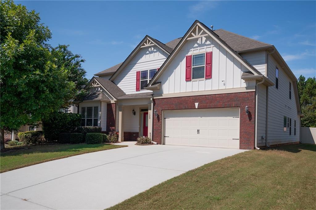 Welcome to this amazing home,conveniently located close to downtown Fayetteville. This 4 bedroom 3.5 bath home is move-in ready and features a primary suite on the main floor, a spacious kitchen and a large dining room to host those upcoming holiday parties. Upstairs has three additional bedrooms and two full baths. Enjoy a spacious family room, separate living and dining. The level backyard offers beautiful fencing, offering total privacy. This is an opportunity to own a home in a premier location near Downtown Fayetteville, Trilith Studios, Piedmont Fayette Hospital and more! Don't miss out on this one!