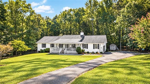 Homes For Sale - 4150 Martin Lane<br/> Cumming, GA 30028