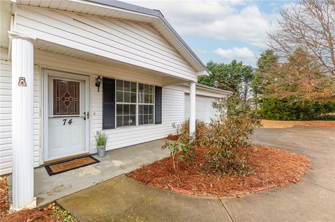 A home in Maysville