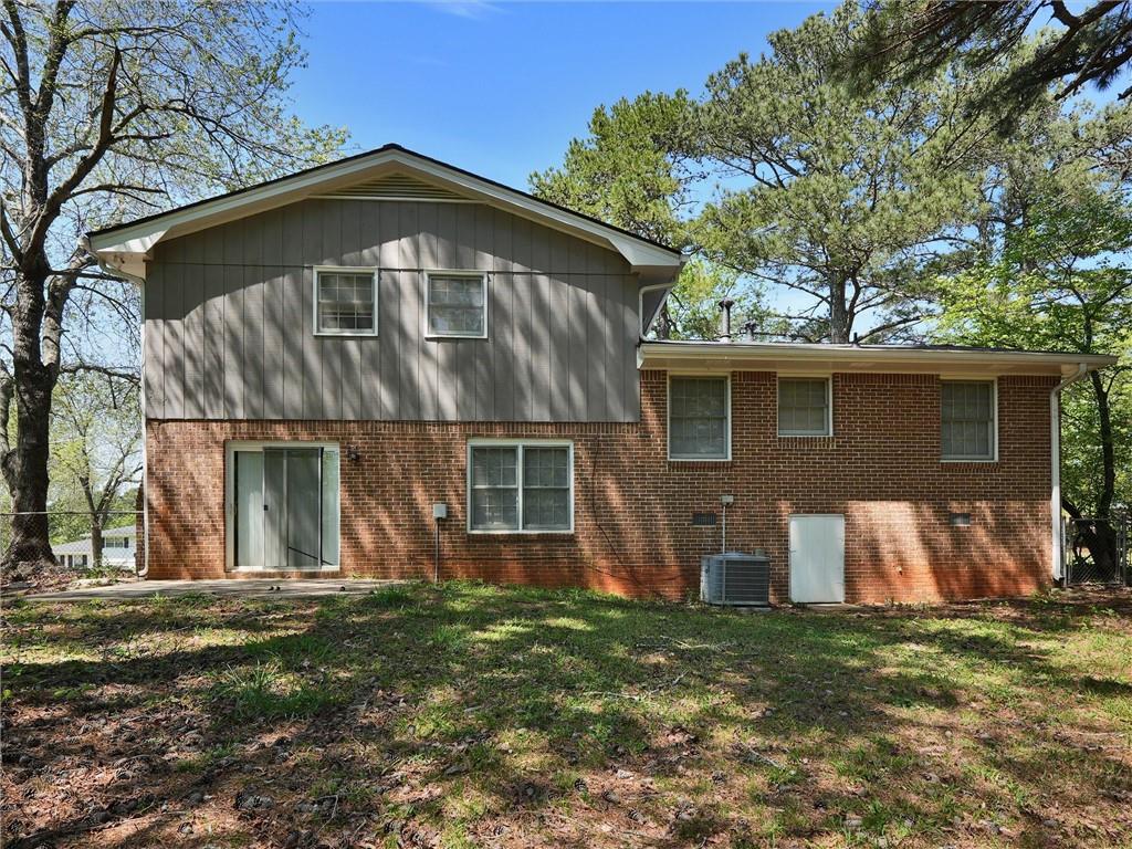 5470 Chanterella Court, Lilburn, Georgia image 5