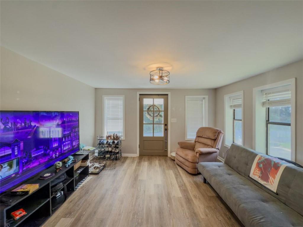 2317 Ford White Road