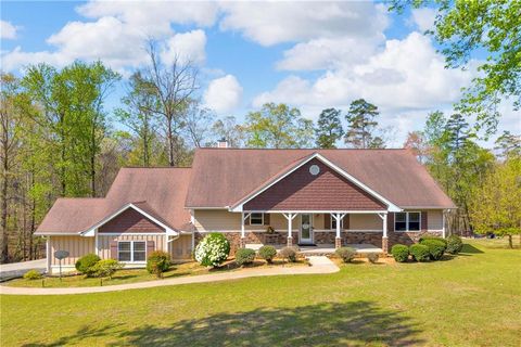 Homes For Sale - 35 Villa Court<br/> Hart County, Hartwell, GA 30643