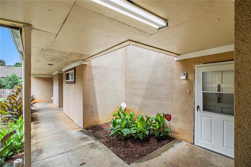 2039 Oak Park Lane