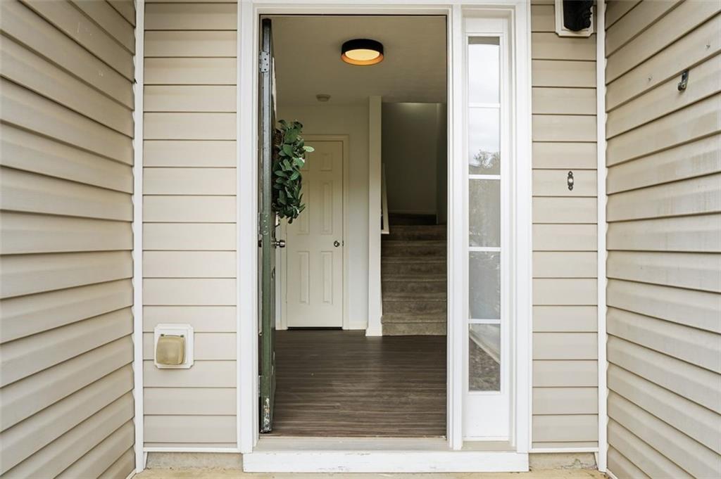 2533 Stonegate Drive NW